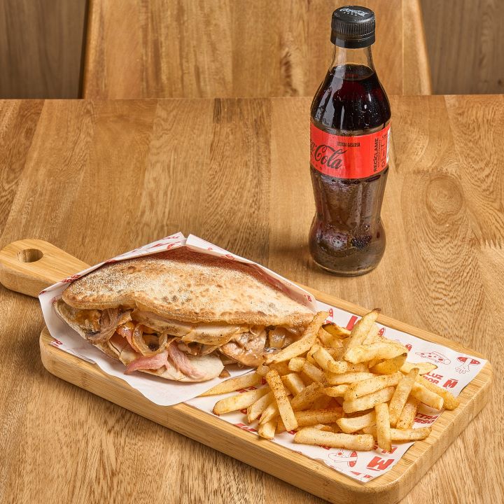 Sándwich de pollo y tocineta